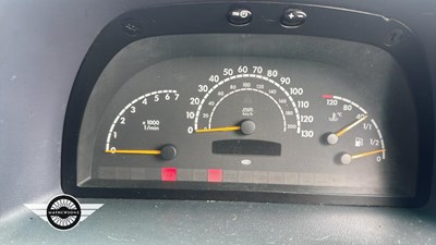 Lot 144 - 1999 MERCEDES V220 CDI AMBIENTE AUTO