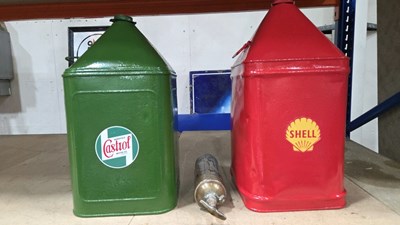 Lot 681 - 2 X OIL DRUMS & A CAR FIRE EXTINGUISHER