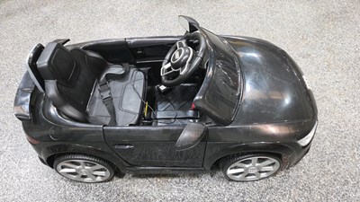 Lot 108 - AUDI TT RS CHILD'S ELECTRIC CAR WITH MP3 PLAYER