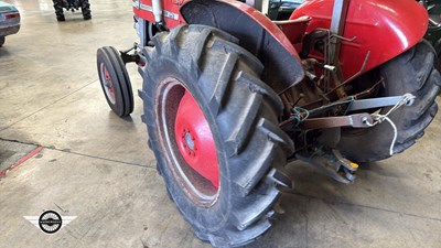 Lot 28 - 1965 MASSEY FERGUSON