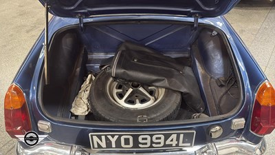 Lot 72 - 1972 MG B