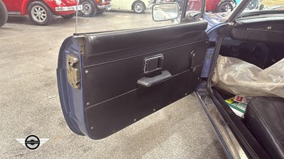 Lot 72 - 1972 MG B