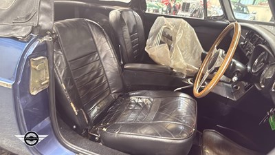 Lot 72 - 1972 MG B