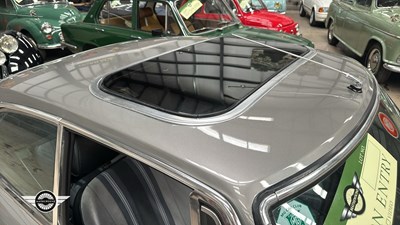 Lot 114 - 1981 MG B GT