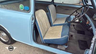 Lot 132 - 1960 AUSTIN