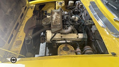 Lot 142 - 1974 TRIUMPH STAG