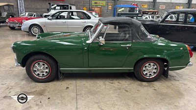 Lot 164 - 1976 MG MIDGET 1500