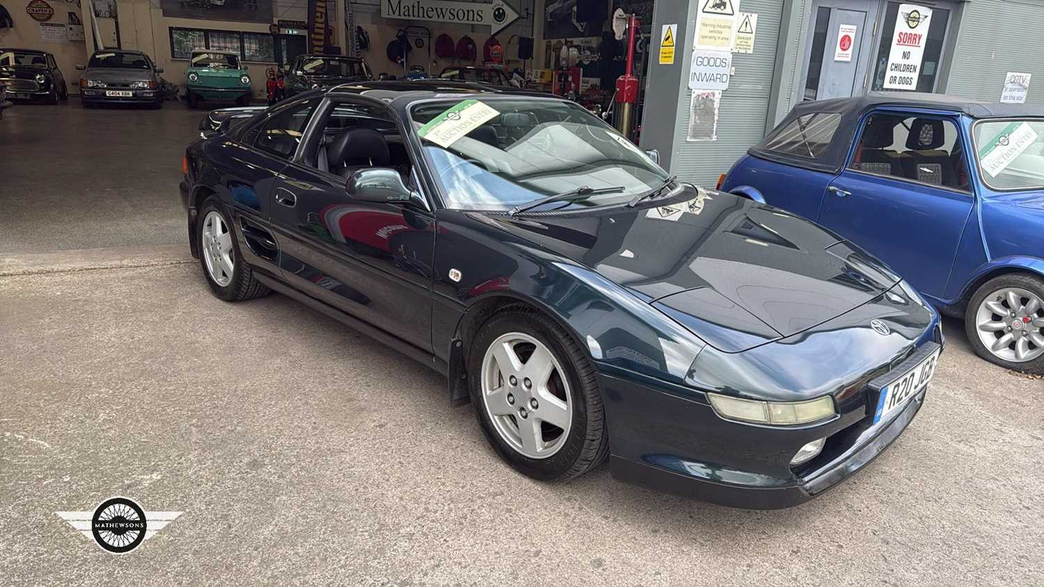 Lot 172 - 1998 TOYOTA MR2 GT 16V