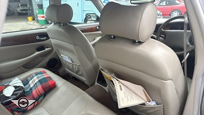 Lot 108 - 2000 JAGUAR XJ8 AUTO