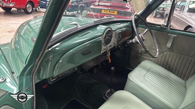 Lot 184 - 1968 MORRIS MINOR TRAVELLER
