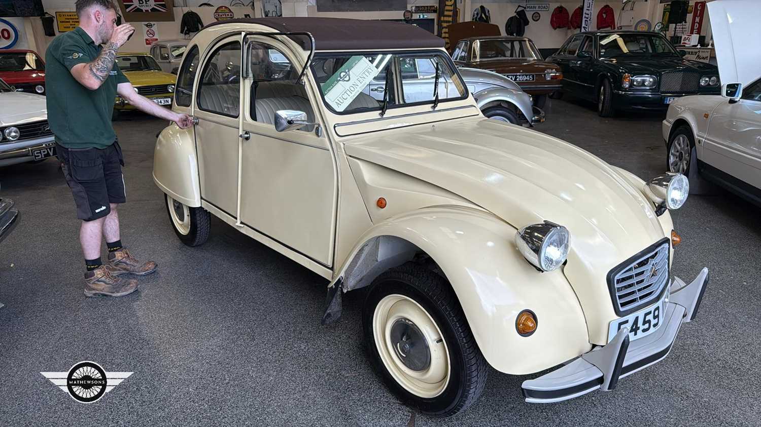 Lot 262 - 1988 CITROEN 2CV6 DOLLY