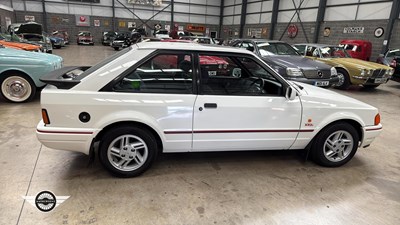 Lot 274 - 1987 FORD ESCORT XR3 INJ