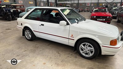Lot 274 - 1987 FORD ESCORT XR3 INJ