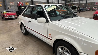 Lot 274 - 1987 FORD ESCORT XR3 INJ