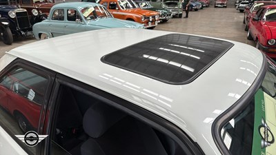 Lot 274 - 1987 FORD ESCORT XR3 INJ