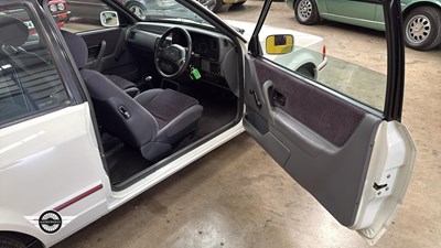 Lot 274 - 1987 FORD ESCORT XR3 INJ