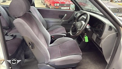 Lot 274 - 1987 FORD ESCORT XR3 INJ