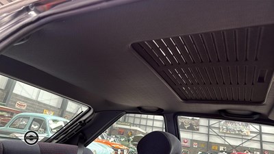 Lot 274 - 1987 FORD ESCORT XR3 INJ