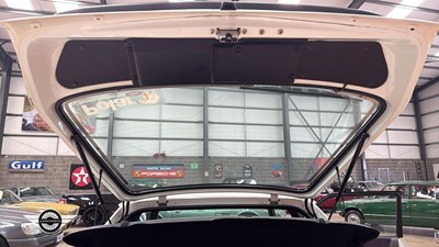 Lot 274 - 1987 FORD ESCORT XR3 INJ