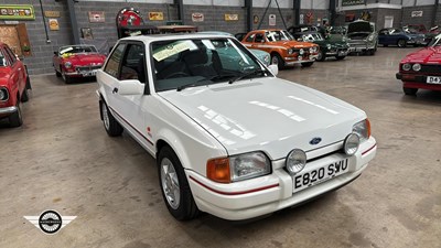 Lot 274 - 1987 FORD ESCORT XR3 INJ