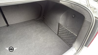 Lot 10 - 2001 VOLKSWAGEN BORA V5