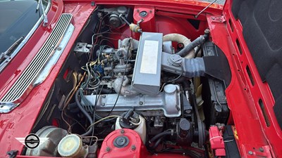 Lot 296 - 1973 TRIUMPH STAG AUTO