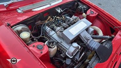 Lot 296 - 1973 TRIUMPH STAG AUTO