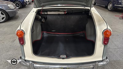 Lot 303 - 1958 AUSTIN A55