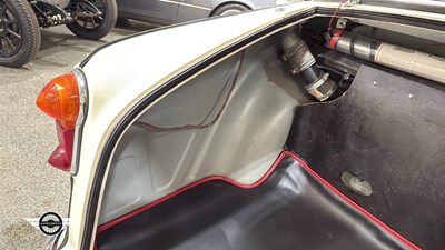 Lot 303 - 1958 AUSTIN A55