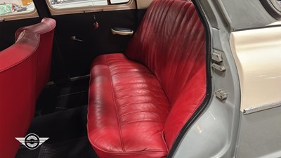 Lot 303 - 1958 AUSTIN A55