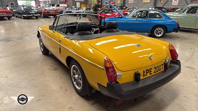 Lot 226 - 1979 MG B