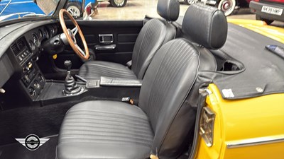 Lot 226 - 1979 MG B