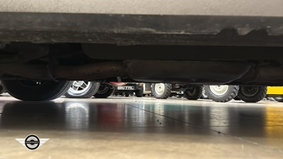 Lot 334 - 1990 BENTLEY