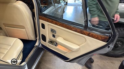 Lot 334 - 1990 BENTLEY