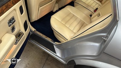 Lot 334 - 1990 BENTLEY