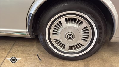 Lot 334 - 1990 BENTLEY