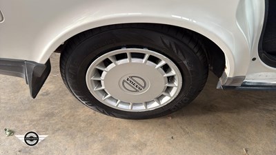 Lot 342 - 1991 VOLVO 240 GL