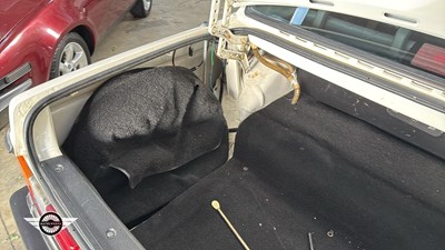 Lot 342 - 1991 VOLVO 240 GL