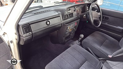 Lot 342 - 1991 VOLVO 240 GL