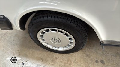 Lot 342 - 1991 VOLVO 240 GL