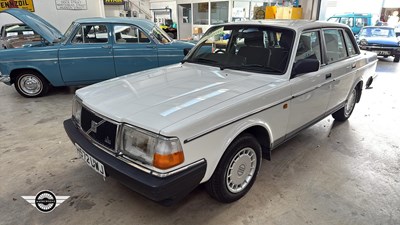 Lot 342 - 1991 VOLVO 240 GL