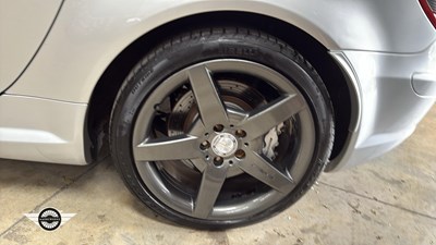 Lot 360 - 2006 MERCEDES SLK 55 AMG AUTO