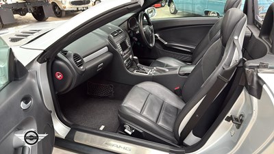 Lot 360 - 2006 MERCEDES SLK 55 AMG AUTO