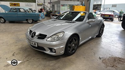 Lot 360 - 2006 MERCEDES SLK 55 AMG AUTO