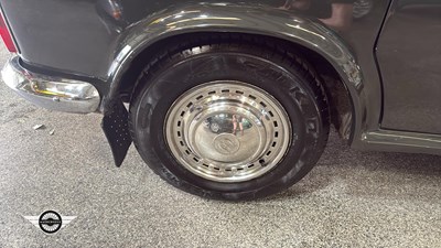 Lot 362 - 1971 WOLSELEY 18/85