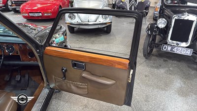 Lot 362 - 1971 WOLSELEY 18/85