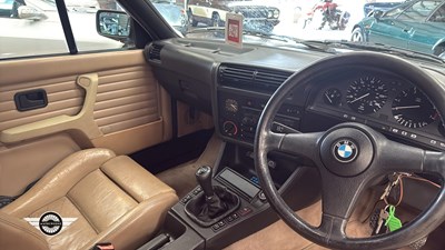 Lot 370 - 1989 BMW 325I CABRIOLET