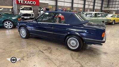 Lot 370 - 1989 BMW 325I CABRIOLET