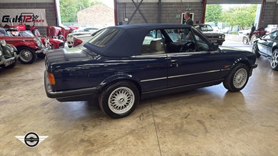 Lot 370 - 1989 BMW 325I CABRIOLET