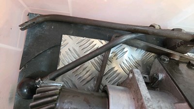 Lot 519 - SERIES 2/3 LAND ROVER FAIREY OVERDRIVE